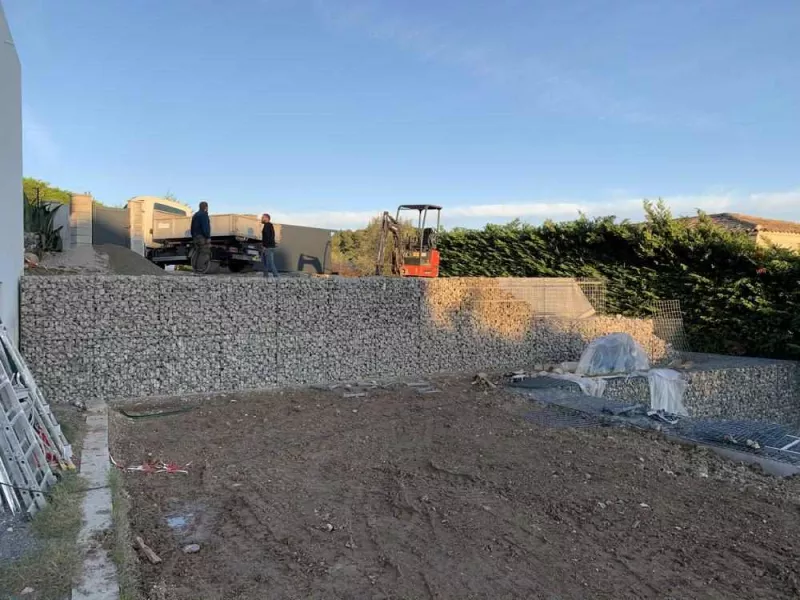 Travaux d'enrochement, Mougins, MANZONE